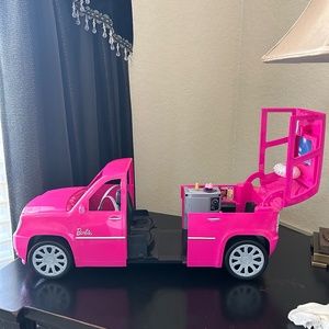 Barbie Playset Limo by Mattel 2010.Like New